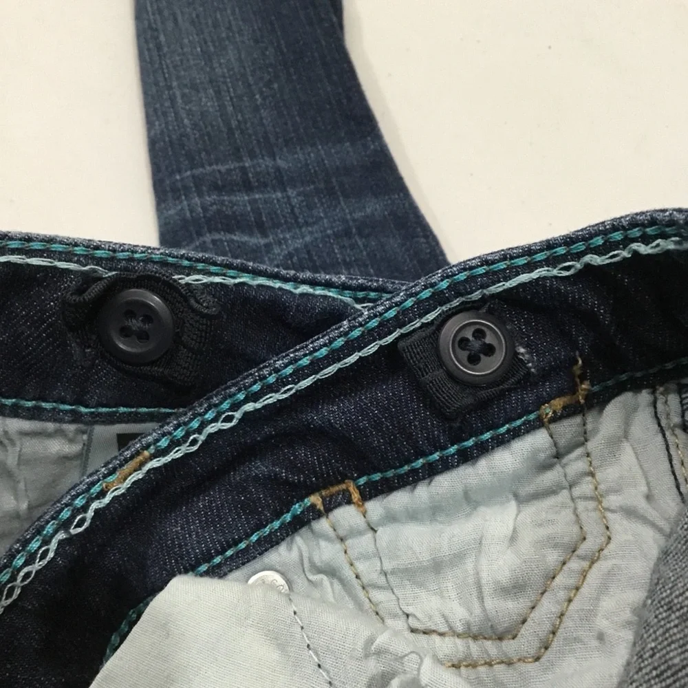 Levi’s Skinny Stretchy Jeans